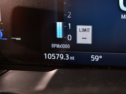 Used 2025 Ford Maverick Lobo AWD/4WD image 25