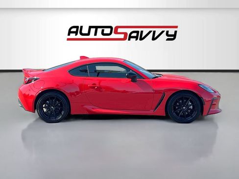 Used 2025 Toyota GR86 Premium RWD image 8