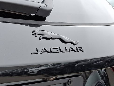 Used 2026 Jaguar F-PACE R-Dynamic S image 29