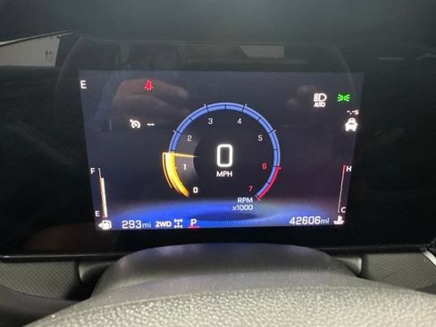 Used 2025 Chevrolet TrailBlazer LT AWD/4WD image 13
