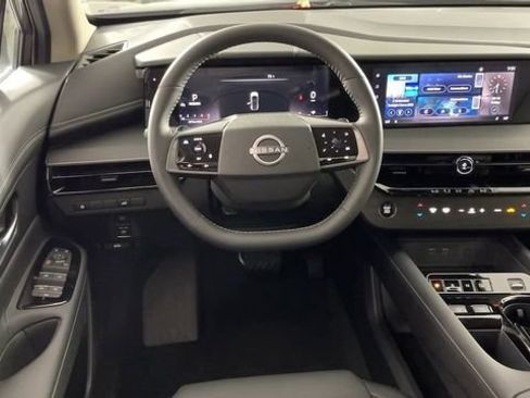 New 2025 Nissan Murano SV FWD image 17