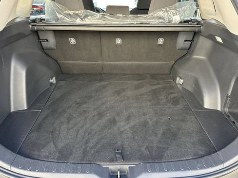 Used 2025 Toyota RAV4 XLE FWD image 19