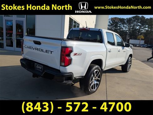 Used 2023 Chevrolet Colorado Z71 w/ Z71 Convenience Package 2 image 4