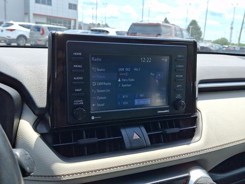Used 2021 Toyota RAV4 XLE w/ Convenience Package AWD/4WD image 19