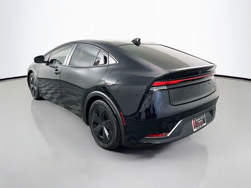Used 2023 Toyota Prius LE image 7