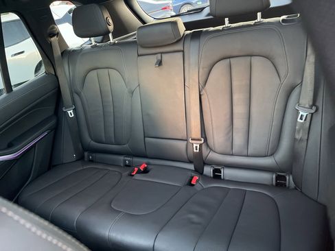 Used 2022 BMW X5 sDrive40i w/ M Sport Package image 24