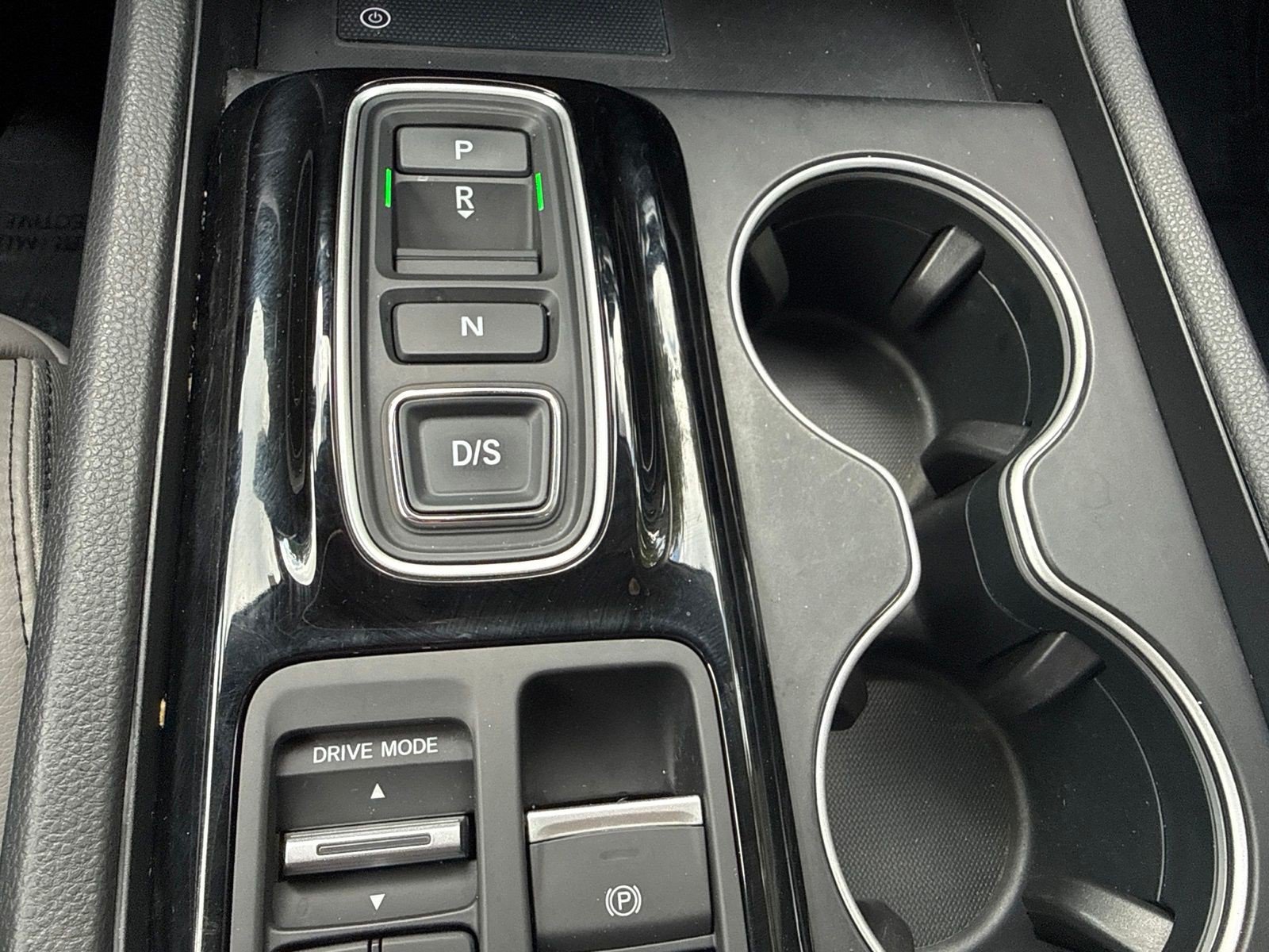 Certified 2023 Honda Pilot Touring image 32