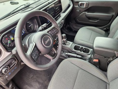 Used 2025 Jeep Wrangler Unlimited Sport S 4xe AWD/4WD image 7