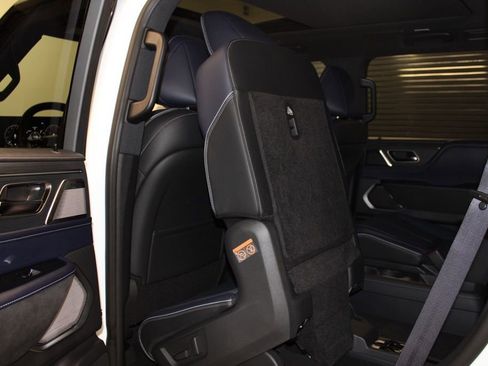 New 2026 INFINITI QX80 4WD w/ Sport Exterior Package image 51