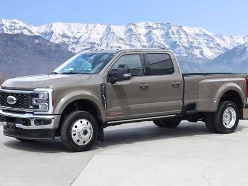 Used 2026 Ford F450 Lariat w/ Lariat Ultimate Package AWD/4WD image 2