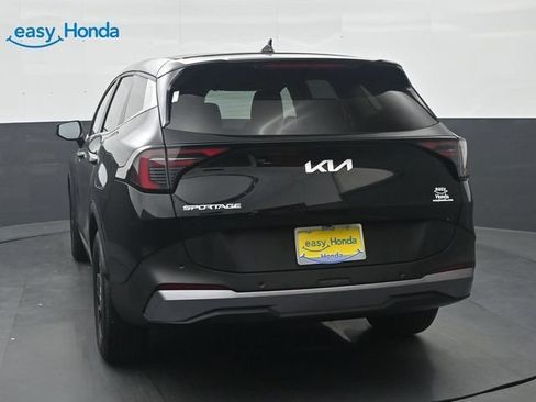 Used 2026 Kia Sportage LX FWD image 6