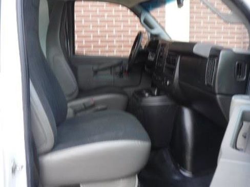 Used 2020 GMC Savana 2500 w/ Driver Convenience Package image 6