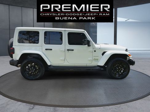 Used 2021 Jeep Wrangler Unlimited Sahara w/ Cold Weather Group image 9