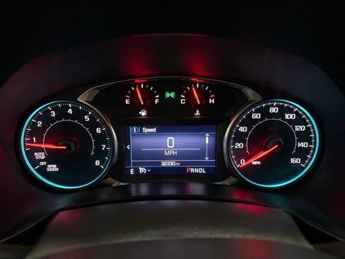 Used 2023 Chevrolet Equinox RS w/ LPO, Floor Liner Package AWD/4WD image 70