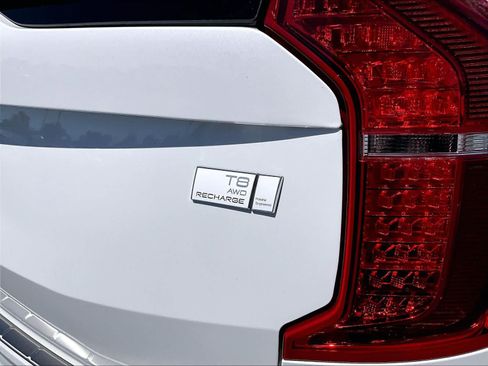 Used 2023 Volvo XC90 T8 Ultimate w/ Protection Package Premier AWD/4WD image 11