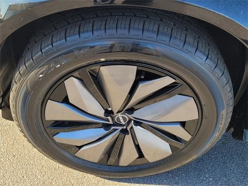 Used 2023 Nissan Ariya FWD image 16