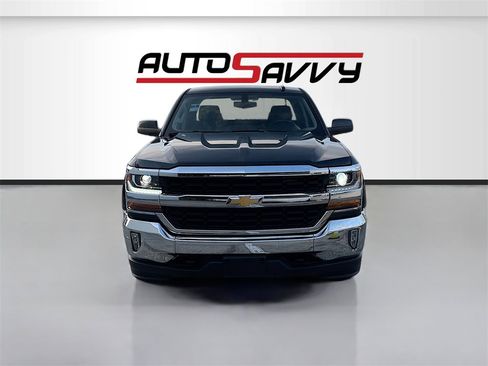 Used 2019 Chevrolet Silverado 1500 LT w/ All Star Edition image 2