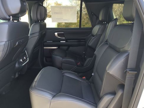 New 2026 Ford Expedition Max Platinum w/ Stealth Appearance Package AWD/4WD image 12