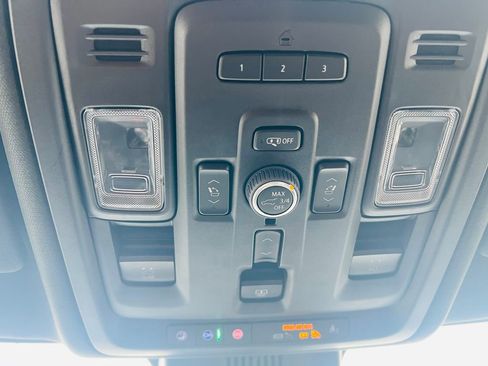 Used 2023 GMC Yukon Denali w/ Max Trailering Package image 28