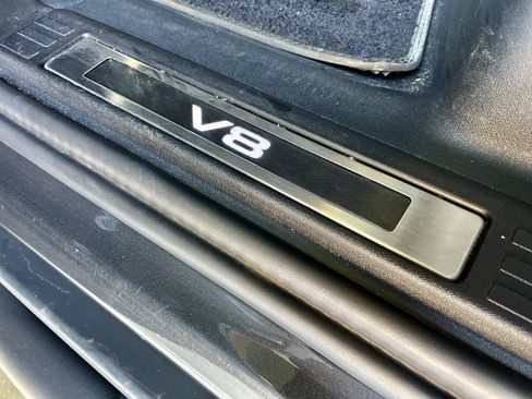Used 2025 Land Rover Defender 110 V8 AWD/4WD image 39