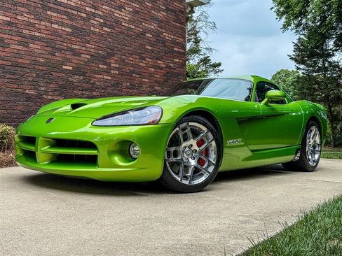 Used 2008 Dodge Viper SRT-10 RWD image 2
