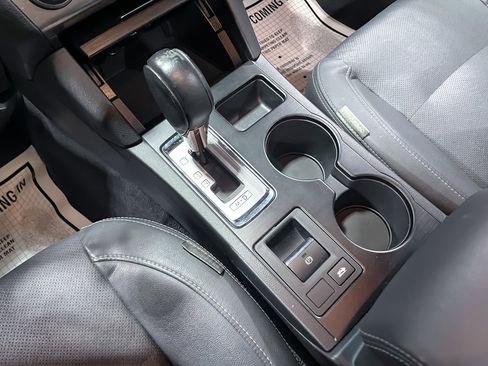 Used 2017 Subaru Legacy 2.5i Limited image 28