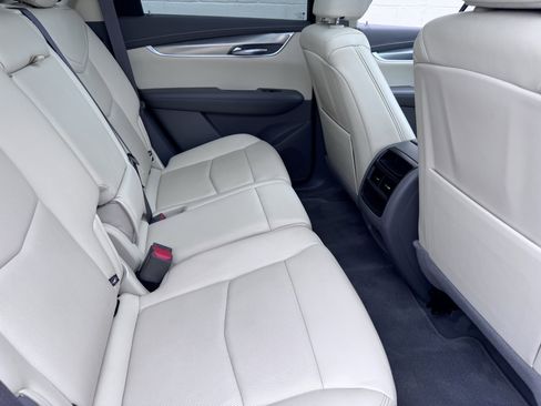 Used 2021 Cadillac XT5 Premium Luxury image 13