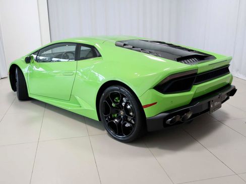 Used 2018 Lamborghini Huracan LP 580-2 RWD image 3