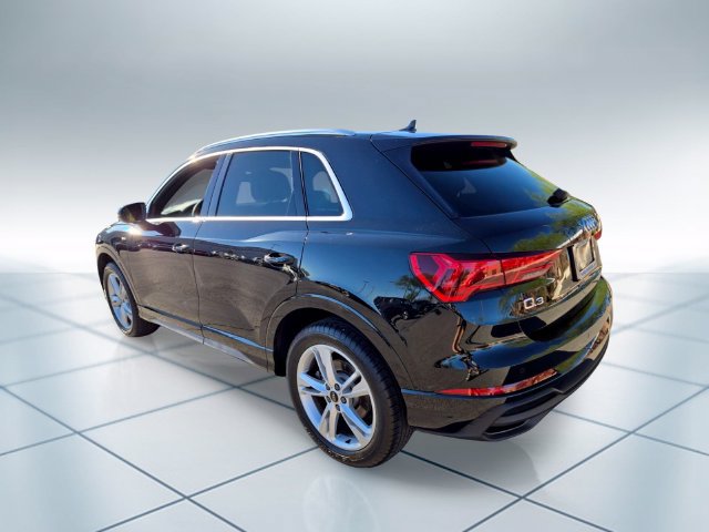 Used 2024 Audi Q3 2.0T Premium w/ Convenience Package AWD/4WD image 7
