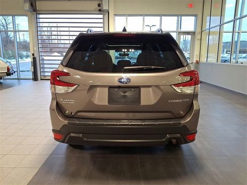 Certified 2024 Subaru Forester Premium image 5