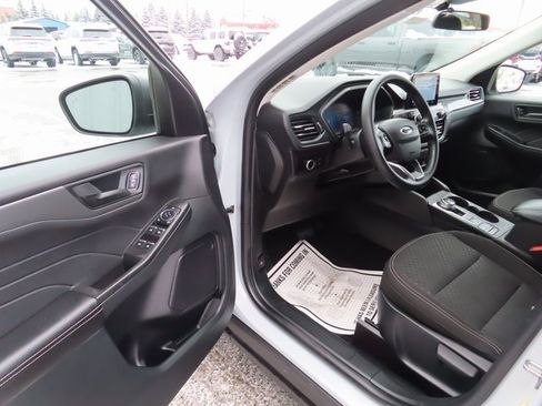 Used 2025 Ford Escape Active image 16