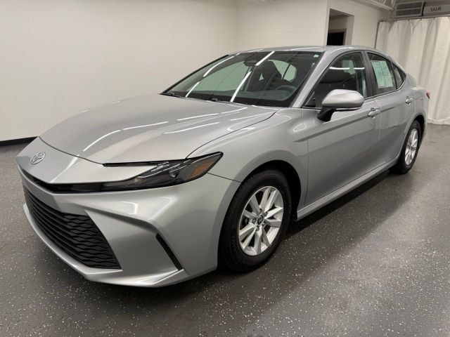 Certified 2025 Toyota Camry LE FWD image 5