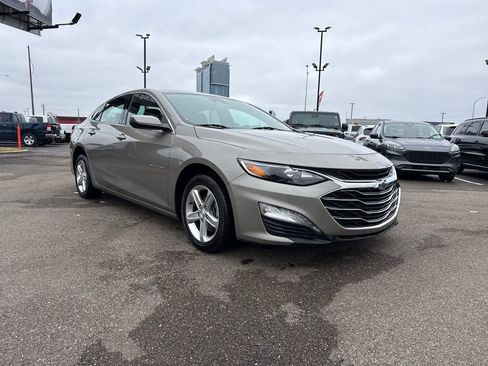 Used 2024 Chevrolet Malibu LT image 14