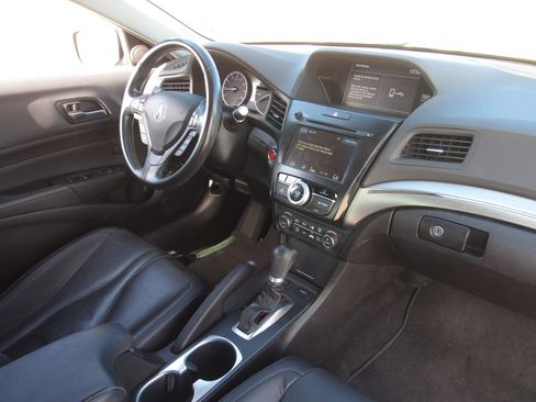 Used 2021 Acura ILX w/ Premium Package image 7