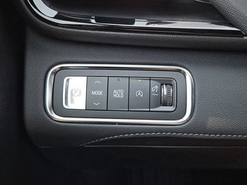 Used 2025 Buick Enclave Preferred FWD image 20