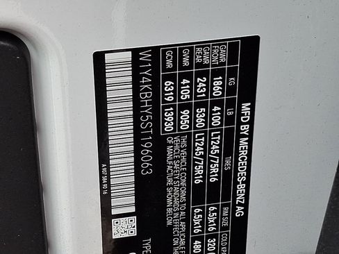 Used 2025 Mercedes-Benz Sprinter 2500 image 25