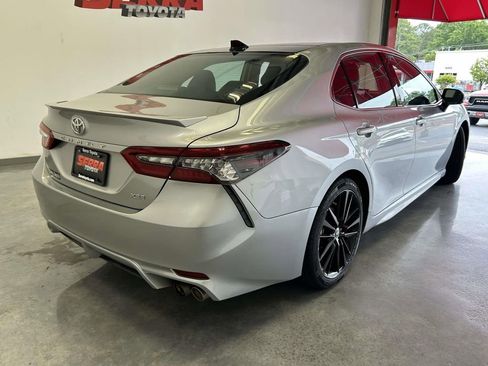Used 2022 Toyota Camry XSE FWD image 3