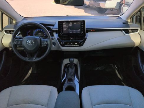 Used 2020 Toyota Corolla LE FWD image 14