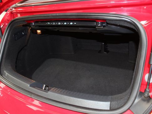 Used 2014 Volkswagen Beetle TDI FWD image 70