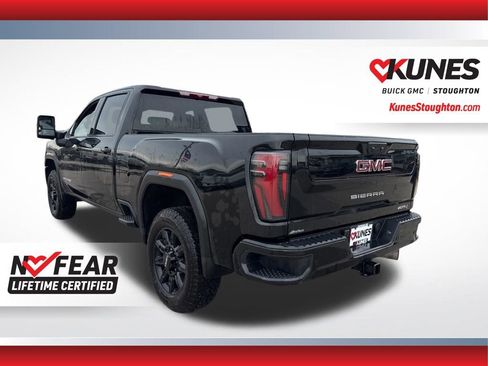 Used 2025 GMC Sierra 2500 AT4 AWD/4WD image 9