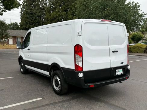 Used 2020 Ford Transit 250 Low Roof RWD image 5