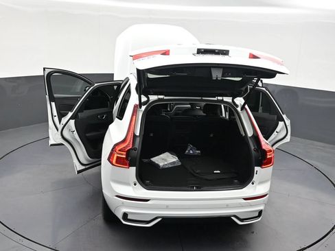 Certified 2024 Volvo XC60 B5 Core AWD/4WD image 32