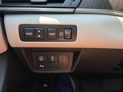 Used 2018 Honda Accord Touring image 22