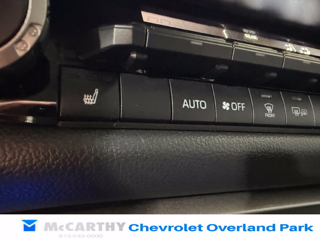 Used 2024 Toyota Sequoia SR5 w/ SR5 Premium Package AWD/4WD image 23