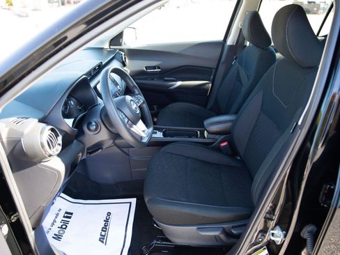 Used 2024 Nissan Kicks SV image 19