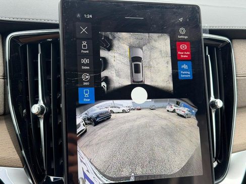New 2026 Volvo XC90 T8 Plus w/ Protection Package AWD/4WD image 13