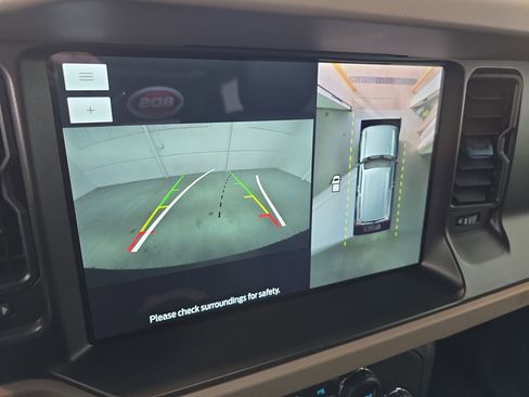 Used 2023 Ford Bronco Wildtrak image 22