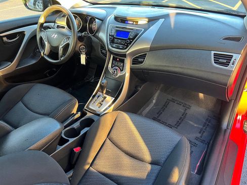 Used 2013 Hyundai Elantra image 21