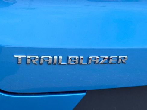 New 2026 Chevrolet TrailBlazer LT FWD image 2