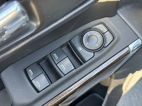 Certified 2021 Chevrolet Silverado 1500 LT AWD/4WD image 25